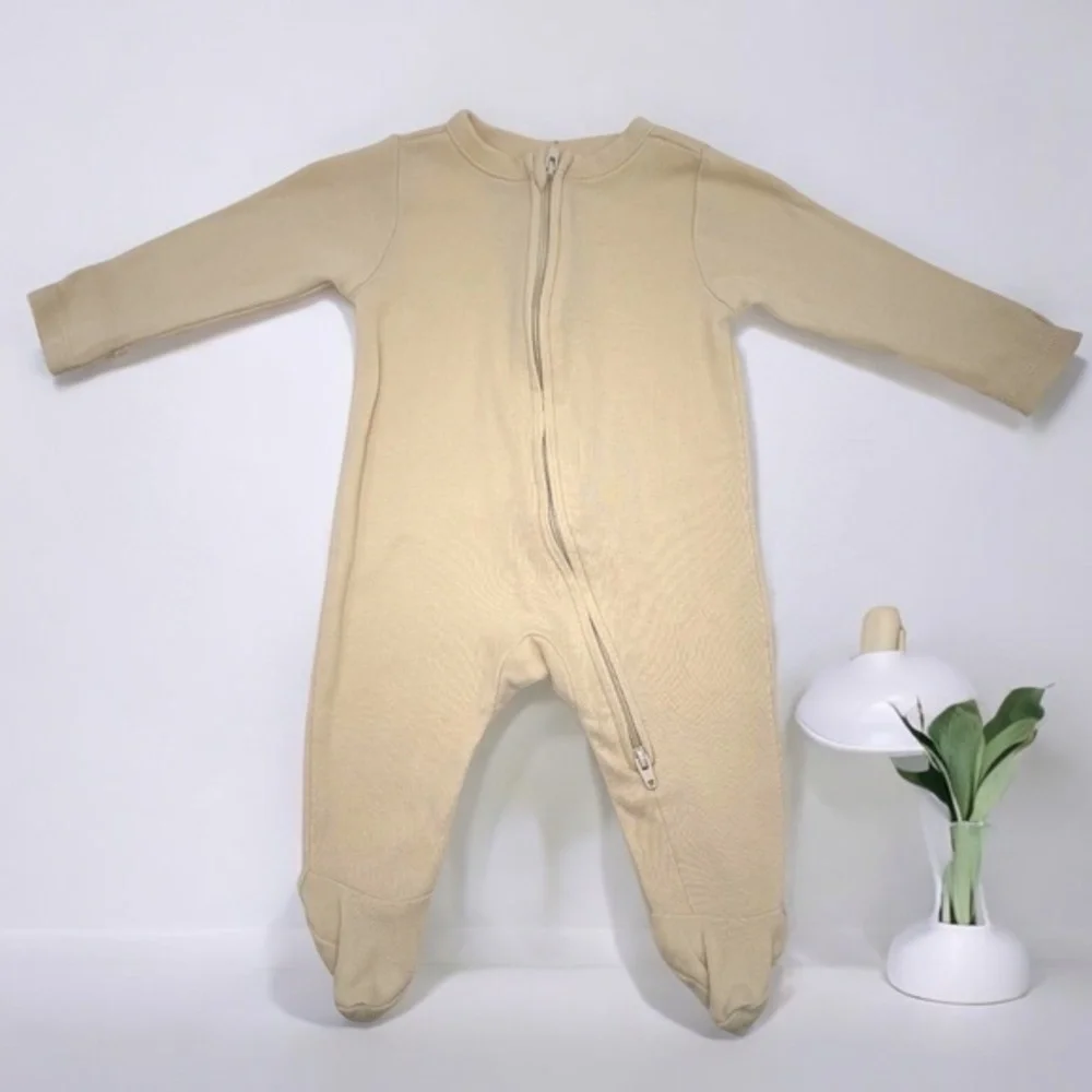 Old Navy Unisex Tan Sleep & Play 2-Way-Zip Footed One-Piece